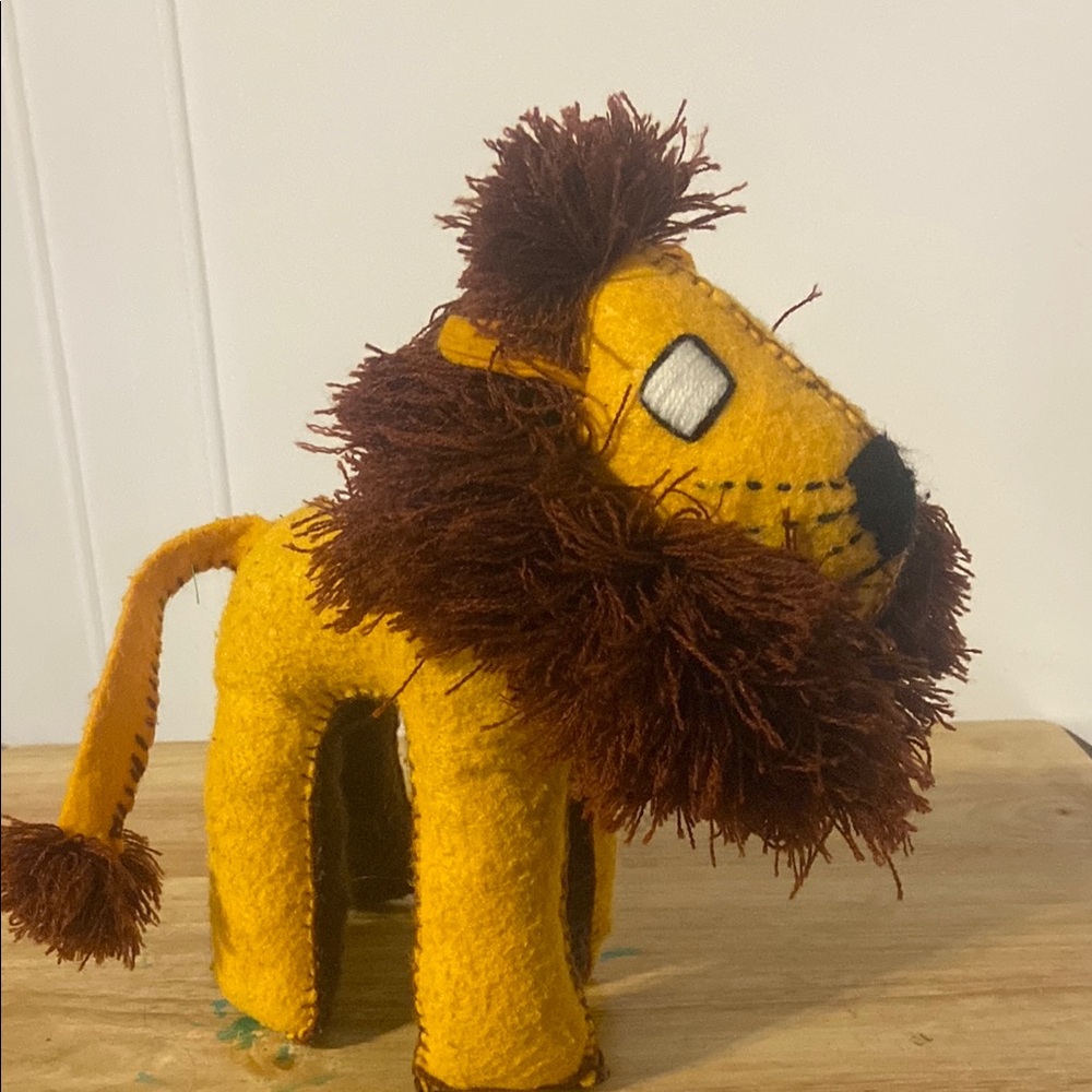 Kid’s Plush Lion Stuffed Animal